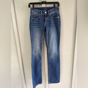 Suki Mid Rise Slim Bootcut Jeans 24/33.